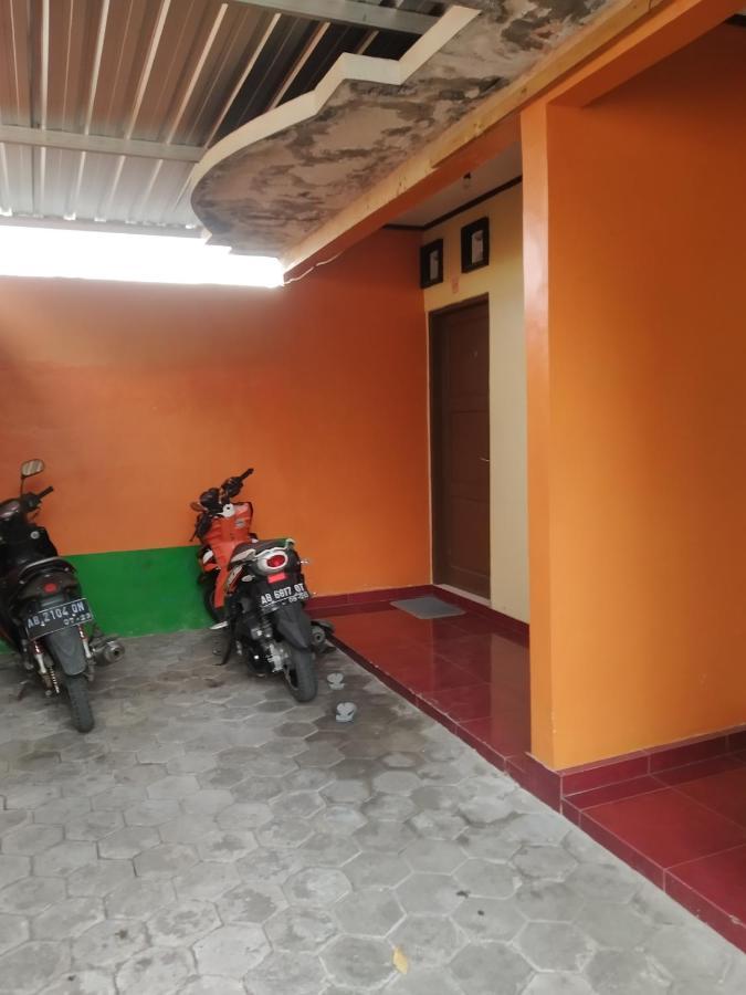 Primadona Homestay Sleman  Luaran gambar